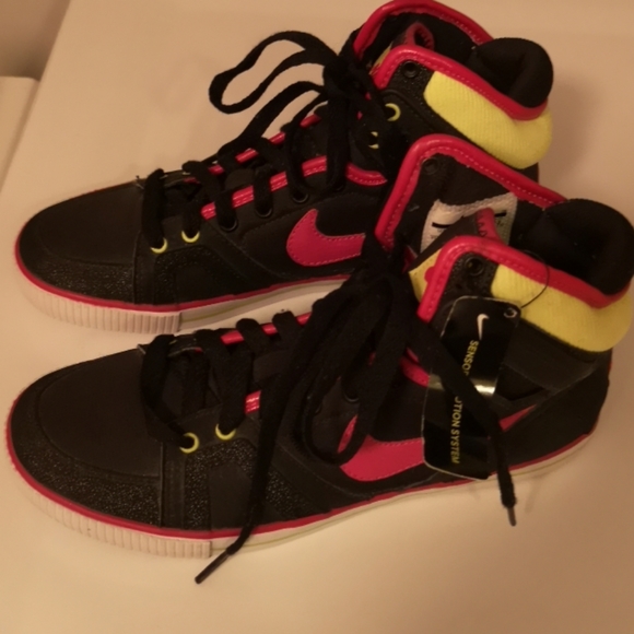 Nike hi-cut shoes - Picture 1 of 4